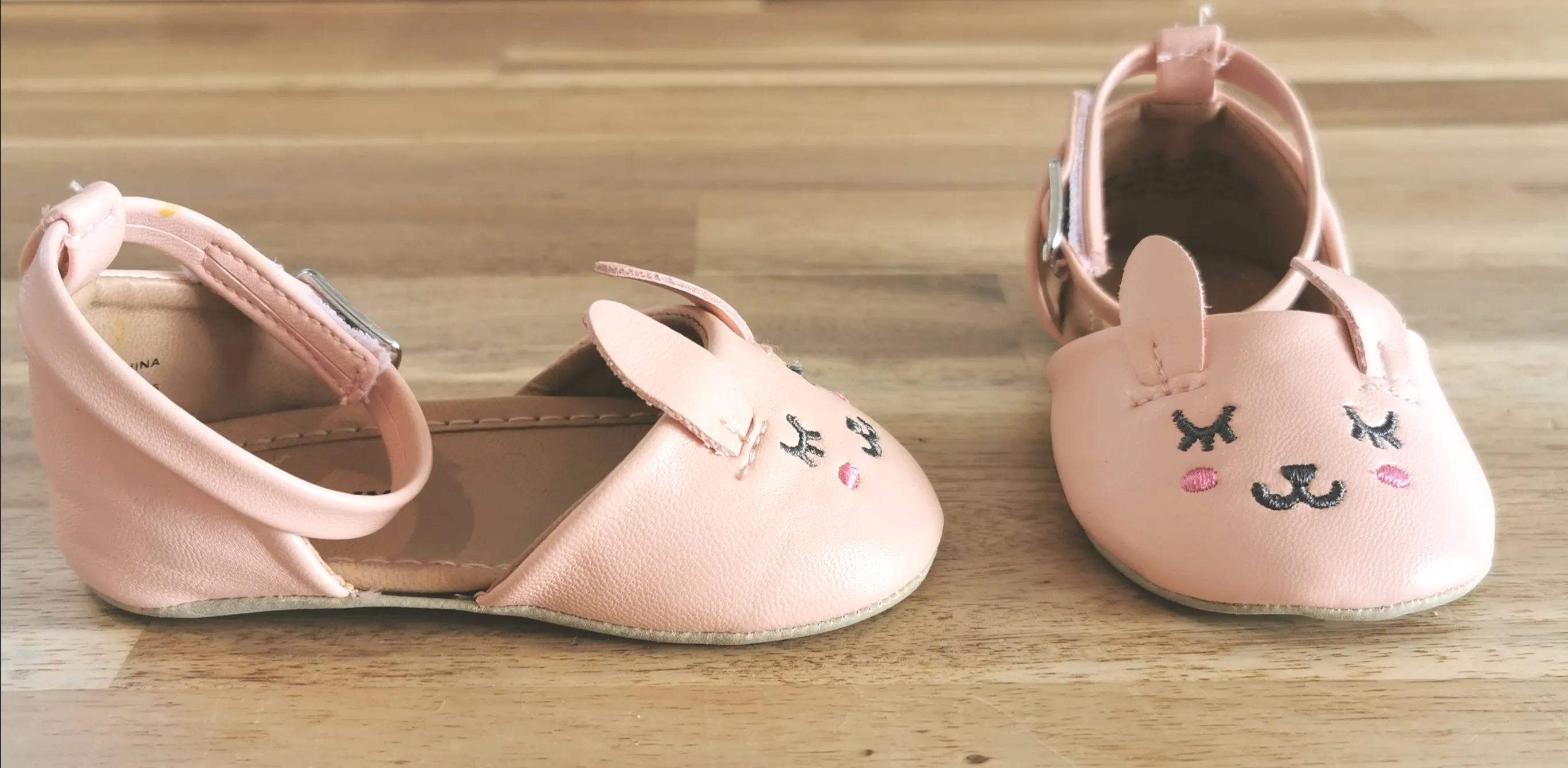 BABY GIRL SIZE 6/12 MONTHS - OLD NAVY, Light Pink Bunny Flats EUC B12