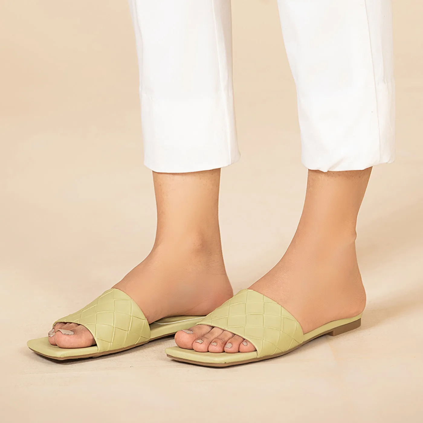 Classic Square-toed Chappals