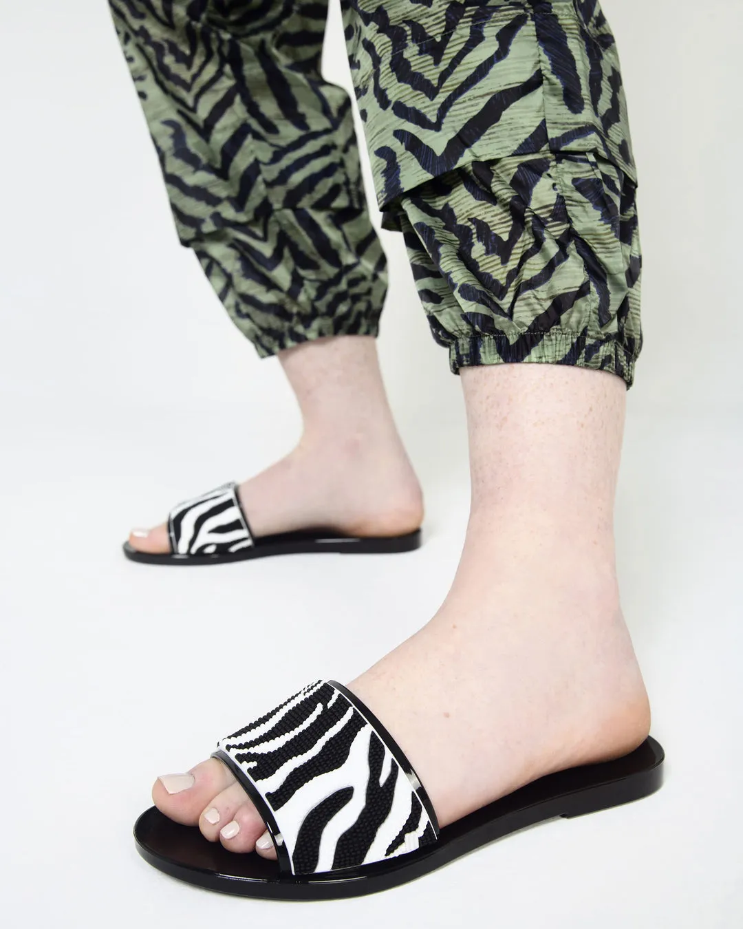 Melissa Savage Slide Black/white