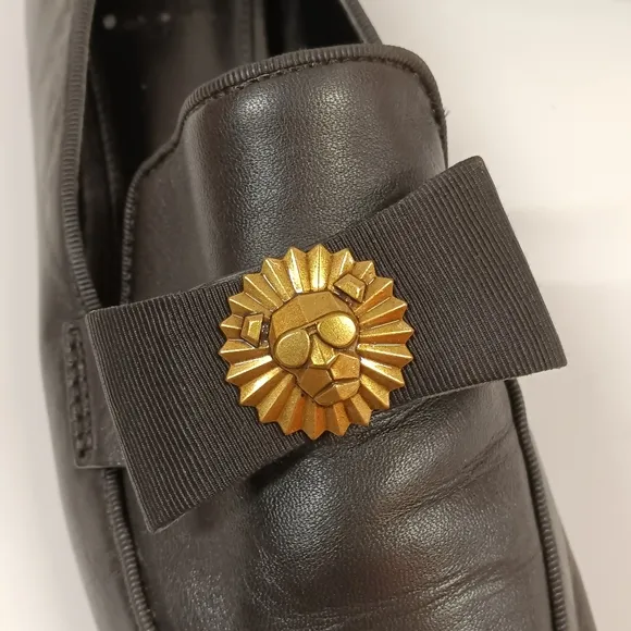 Michael Kors Rory Lion Head  Genuine Leather Loafer Black w Gold Size 7.5M