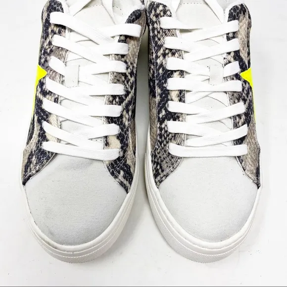 New Steve Madden Star Sneakers
