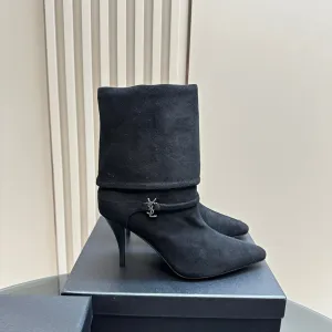 NIKI BOOTIES IN BLACK SUEDE