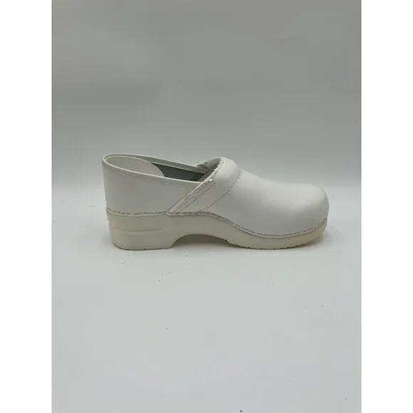 NWD Dansko Professional Box Women's Clog White EU Size 42 (US 11.5-12)