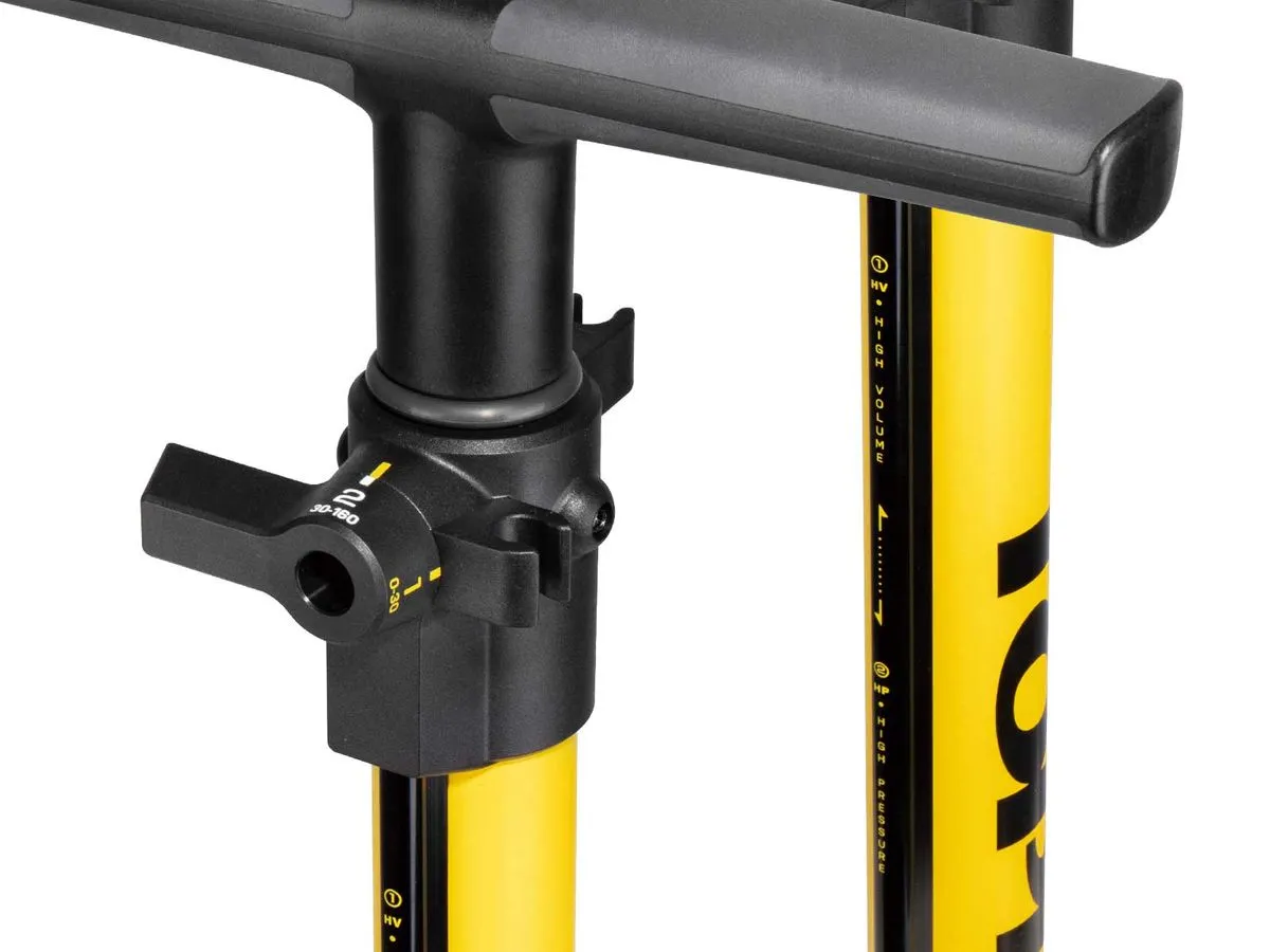 Topeak Floor Pump JoeBlow Sport 2Stage 2-stage swtich and pressure gauge, 160PSI/11 BAR 3" gauge, TwinHead DX5