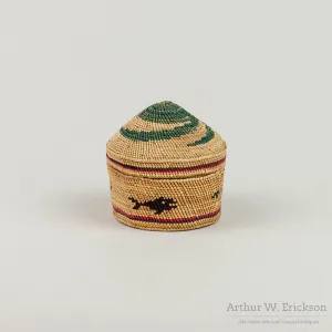 Very fine Nuu-chah-nulth lidded basket
