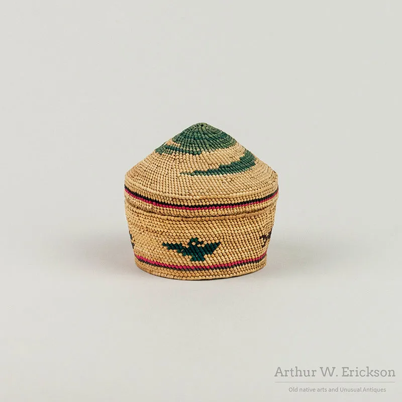 Very fine Nuu-chah-nulth lidded basket