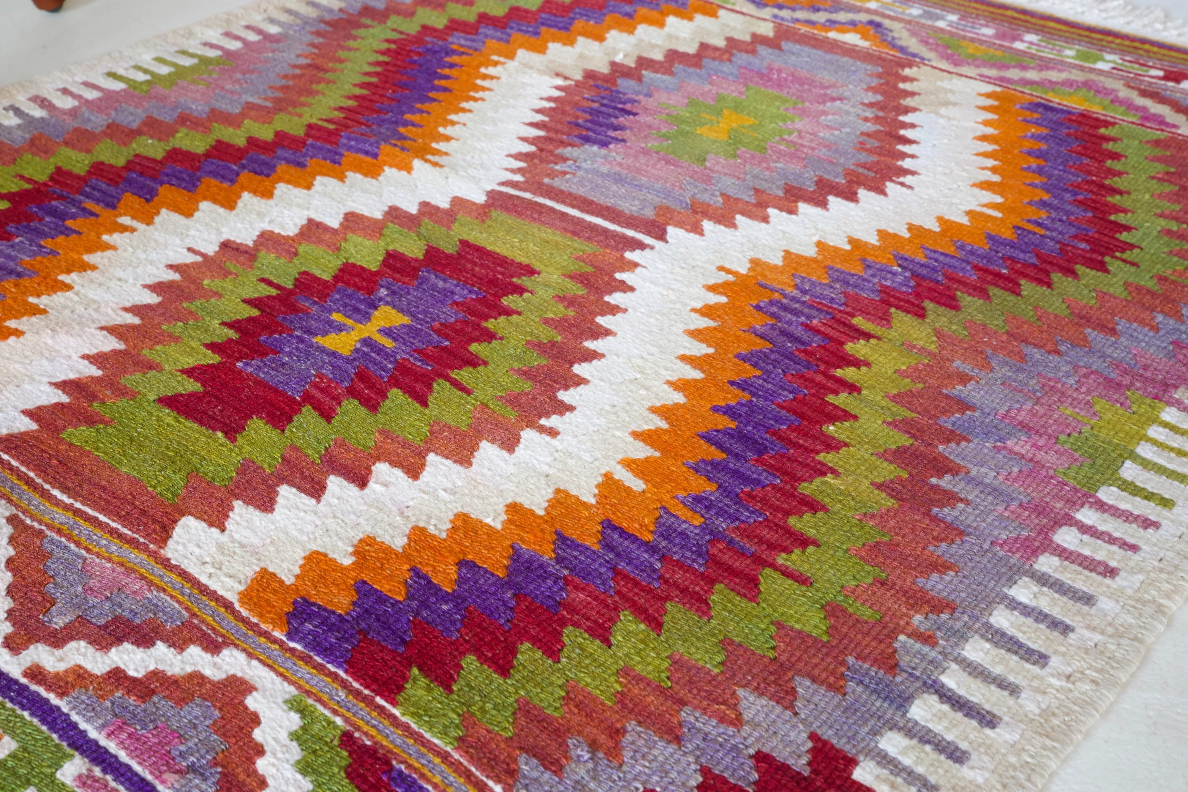 Vintage central Anatolian Kilim Rug 3'2"x4'5"