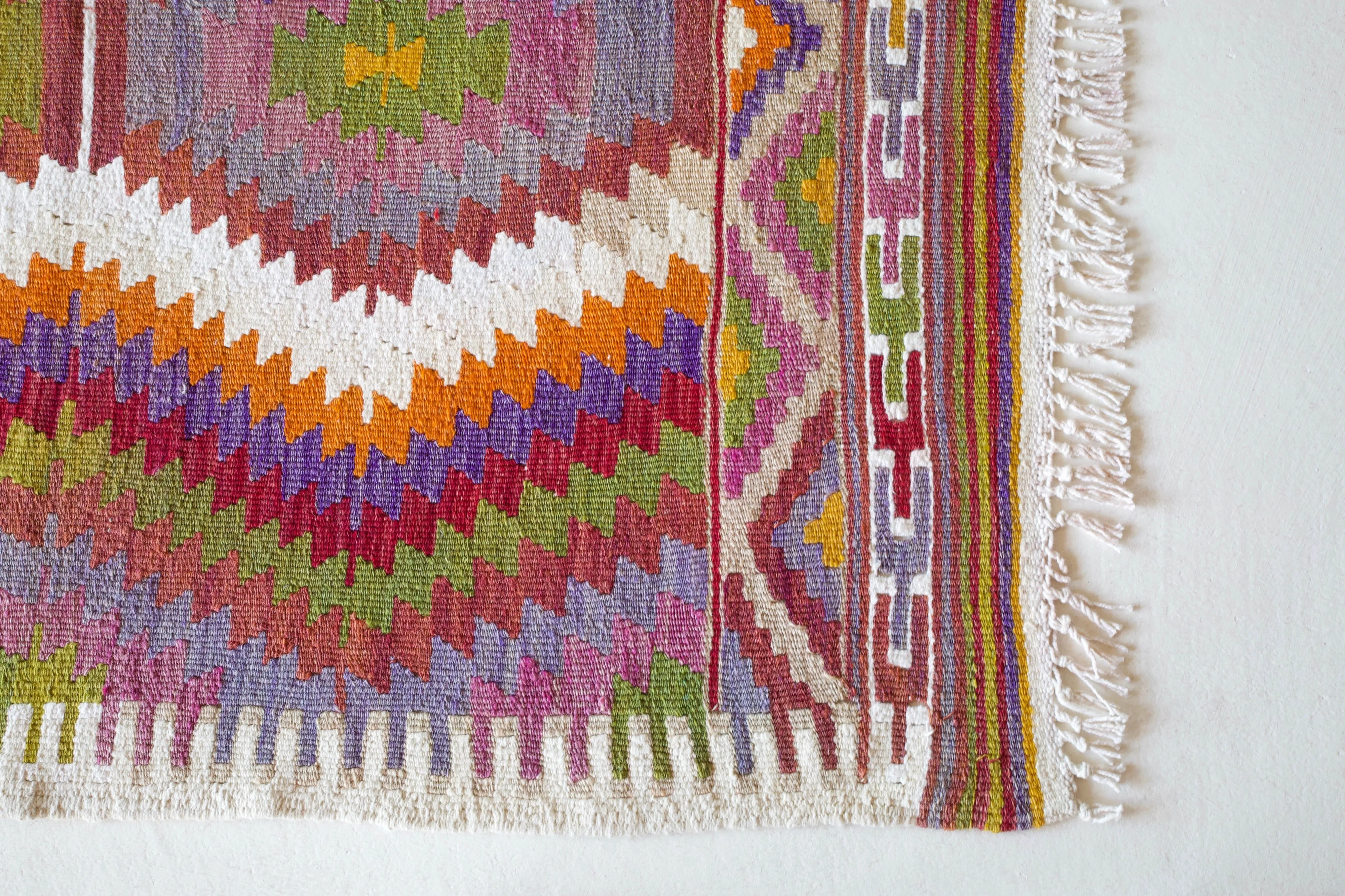 Vintage central Anatolian Kilim Rug 3'2"x4'5"