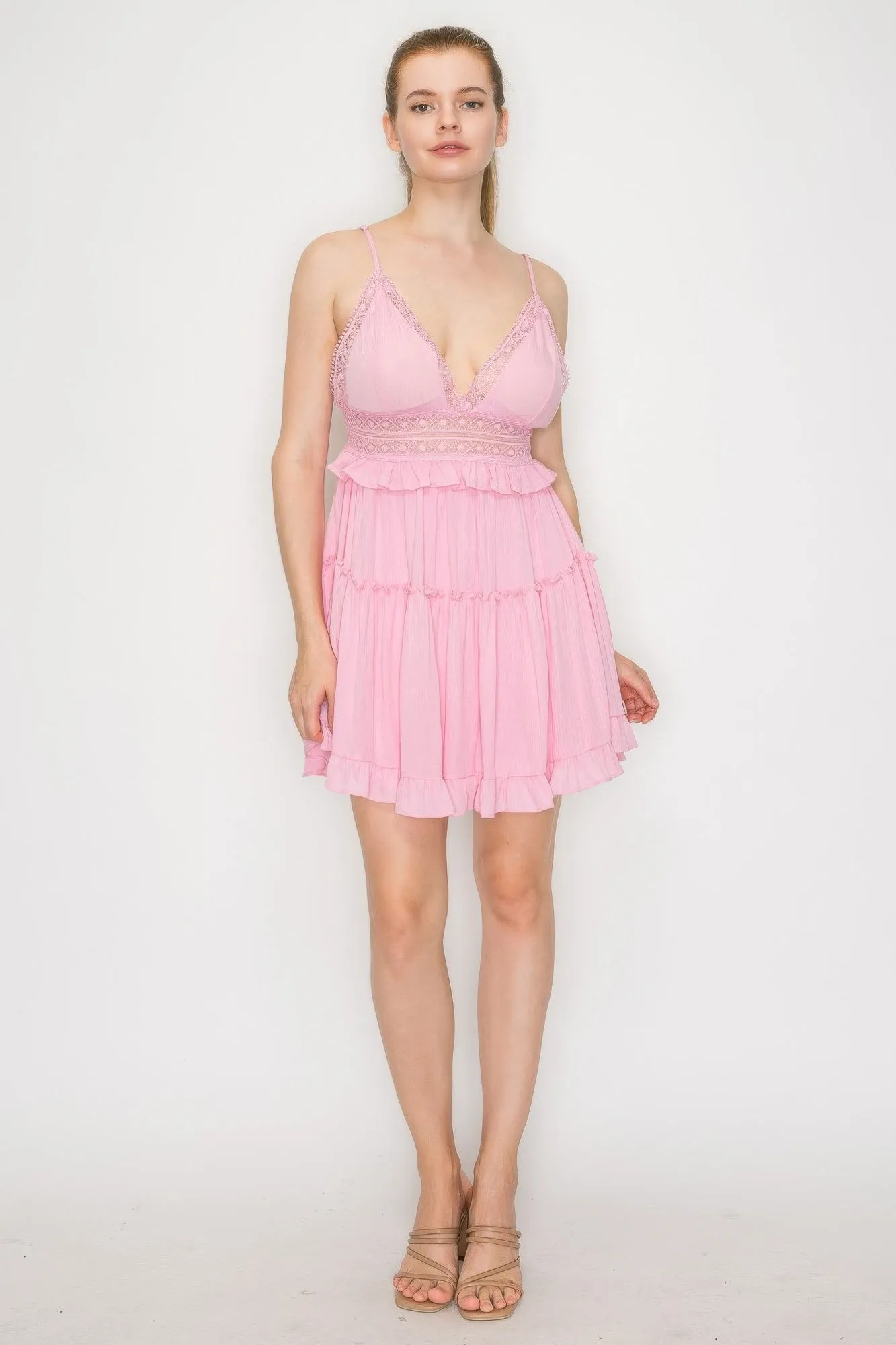 Women's Lace Tiered Open-back Ruffled Dress