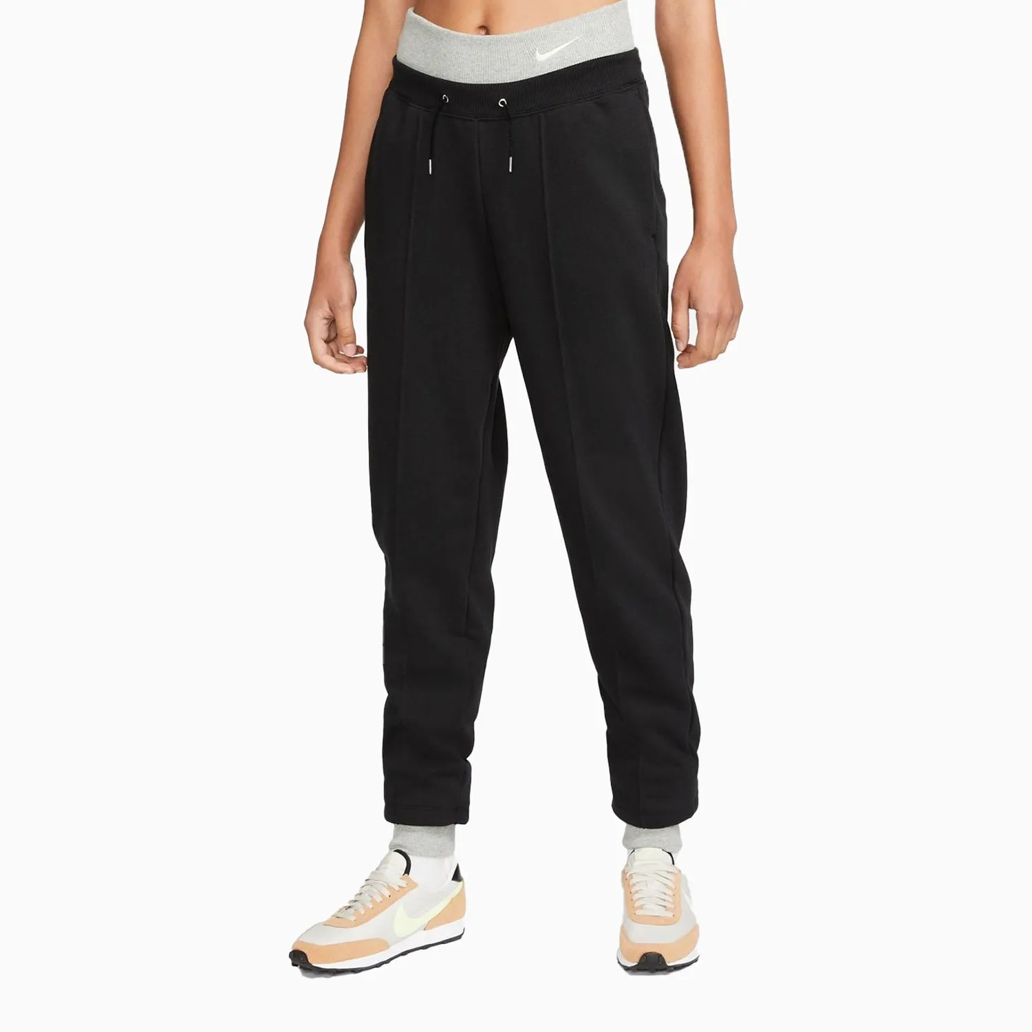 Women's Sportswear Icon Clash Outfit