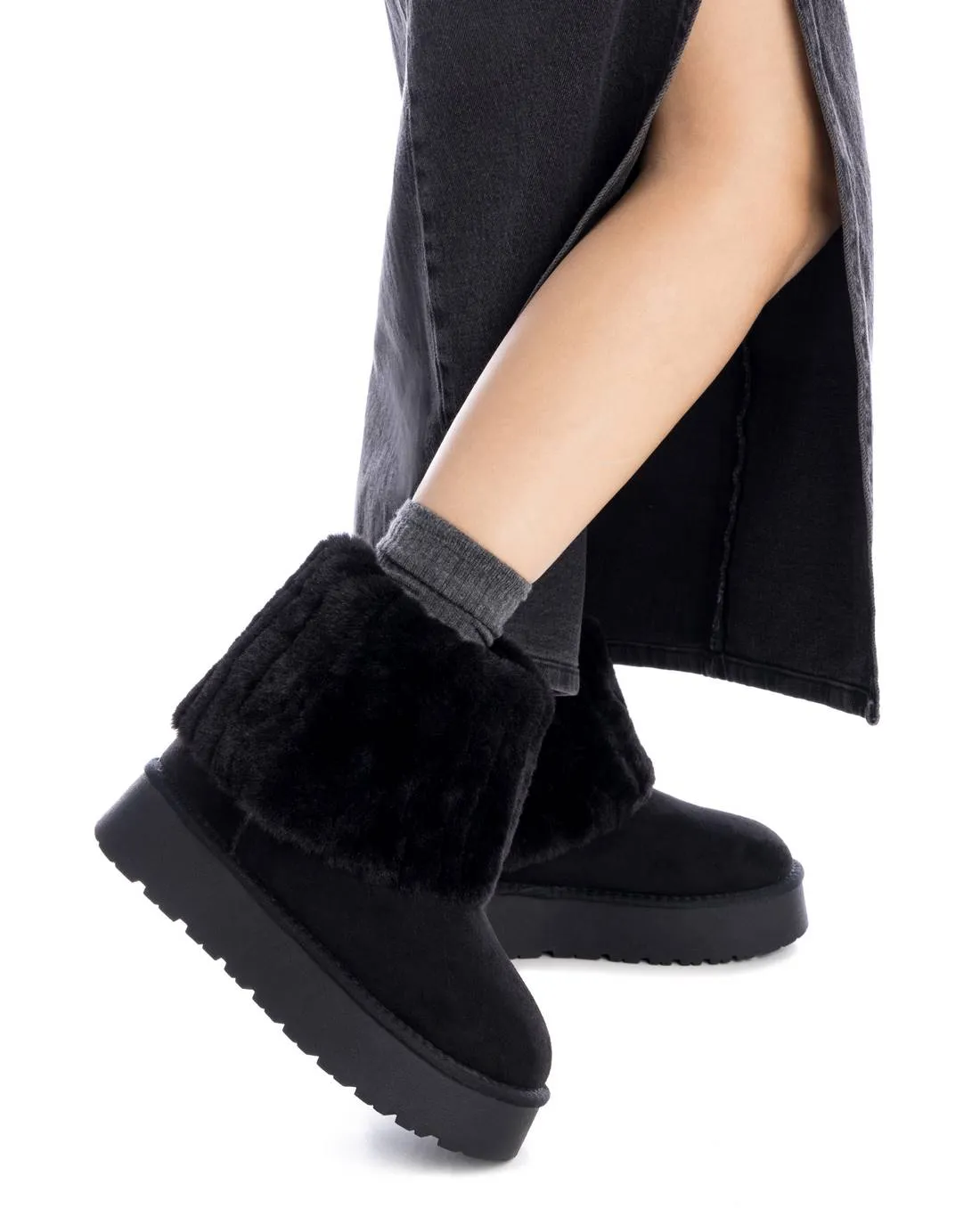 XTI Women's Winter Suede Booties By XTI 143519